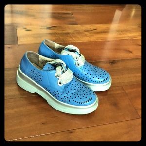 Blue shoes have been worn 2 times